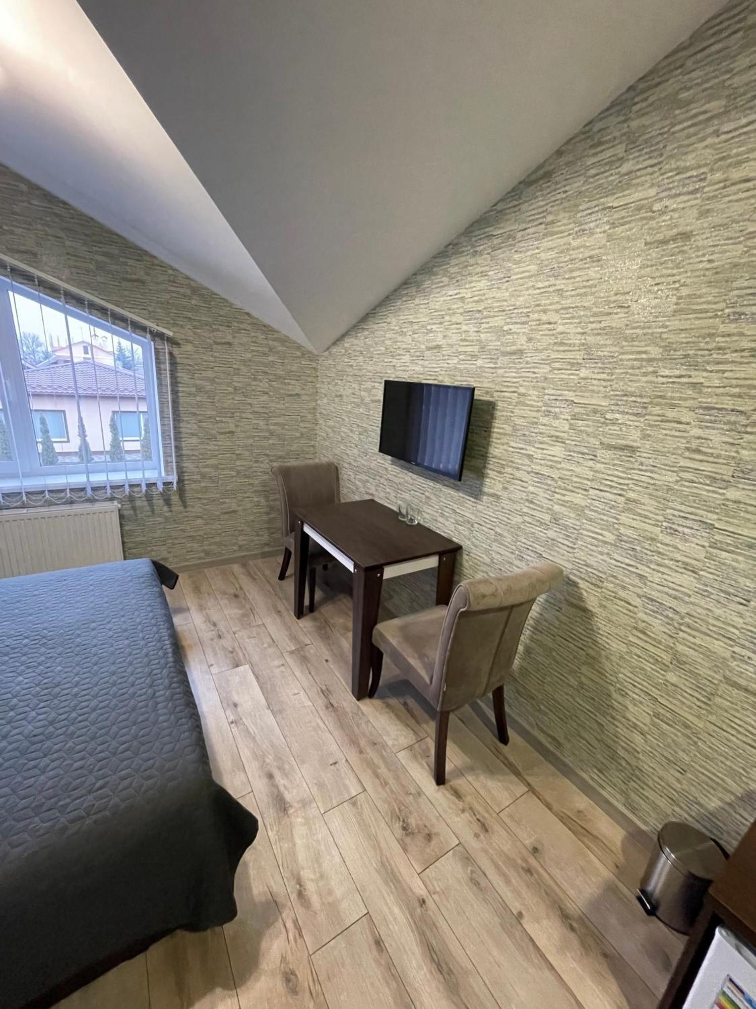 Ні Пуху, Ні Пера! Hotel Reshetylivka Exterior photo